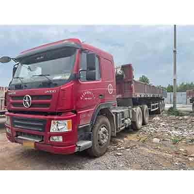 Dayun 400 HP 6*4 heavy semi tractor Zhonglian Xiangsheng heavy duty dump semi trailer